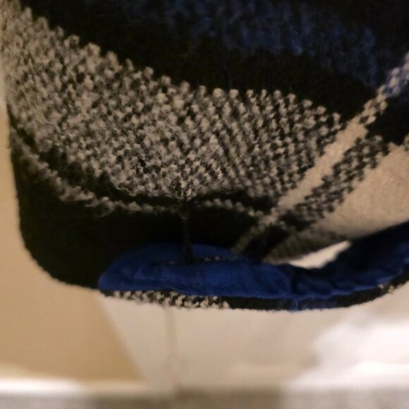 Vintage Blue, Black and White Plaid Jacket - Women's XL - Picture 2 of 11